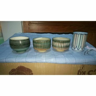 Ly gốm sứ Nhật trồng cây
