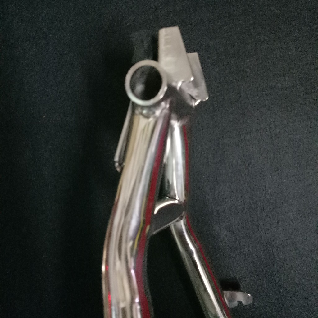 CHÂN CHỐNG ĐỨNG INOX WAVE NHỎ