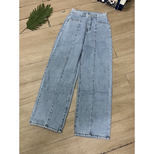Quần jean ống rộng 2 line cân đối. Màu sắc cổ điển phù hợp với đa phong cách. | BigBuy360 - bigbuy360.vn