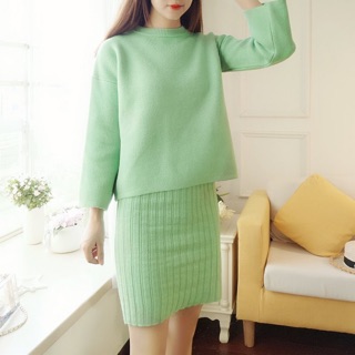 Set váy len giá sale 250