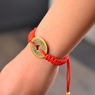 Vòng tay đỏ may mắn