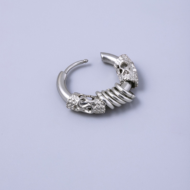 Khuyên tai dạng kẹp Orn Earring nam nữ bông tai SAZ màu bạc đen đơn giản đẹp nhỏ xinh - HT Orn Earring