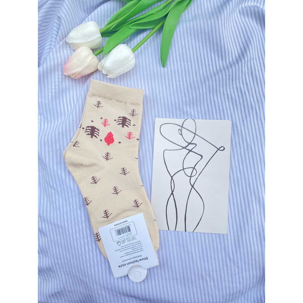 Vớ nữ Muzini tất cổ cao nâu tây họa tiết nhí cực dễ thương TN228