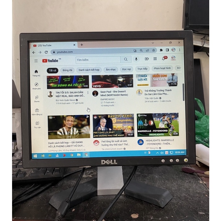Màn hình vuông 15inch cực nét và bền giá rẻ