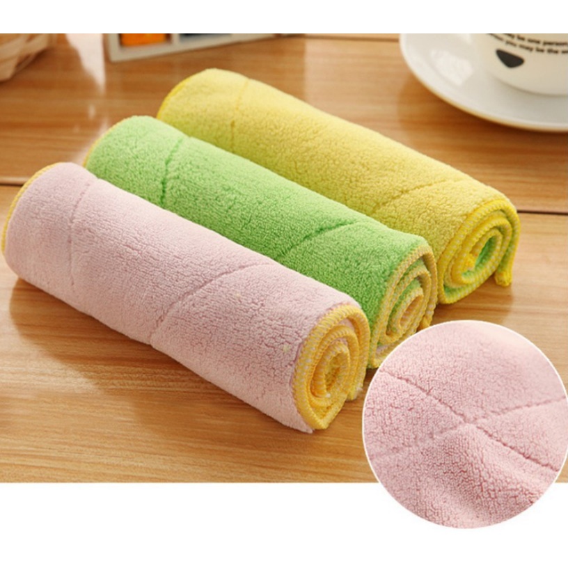 Khăn Lau Tay - Vật Dụng Trong Nhà Bếp Đa Năng