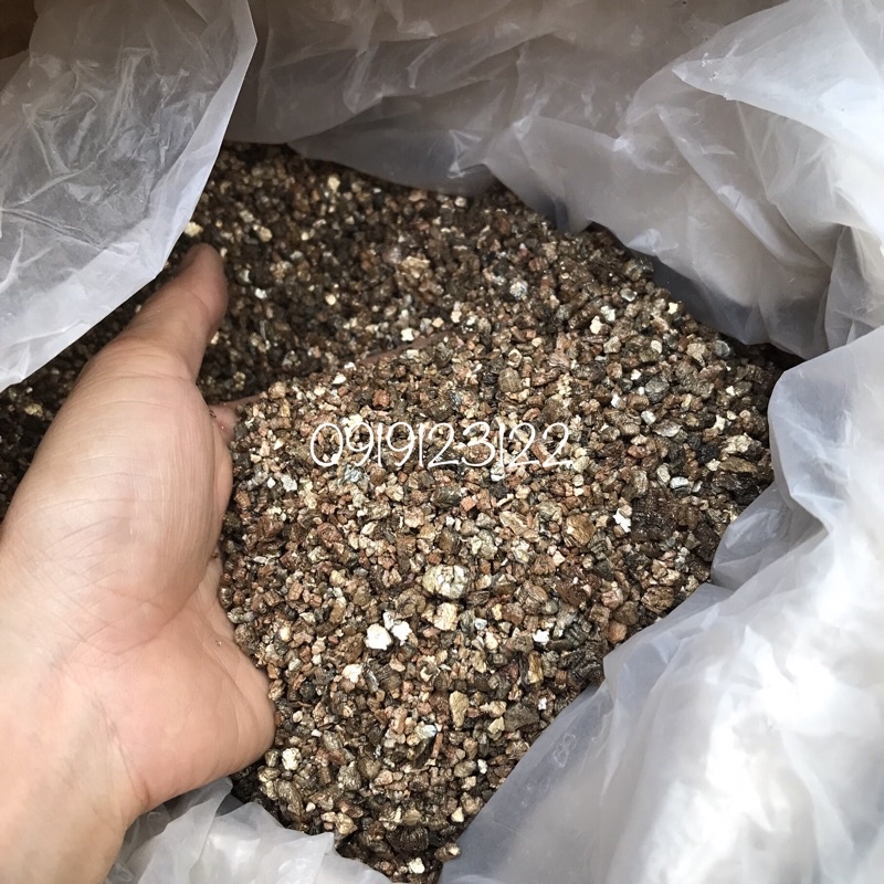 1 kg Đá Vermiculite 3-5mm trộn giá thể trồng cây