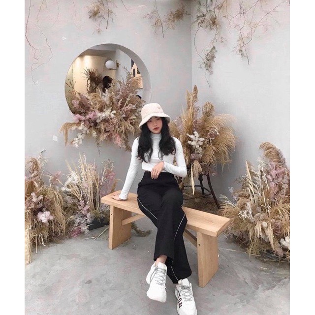 [Mã FAMAYWA giảm 10K đơn 50K] Quần Tây Ống Rộng Cullotes 1 Sọc Nhỏ | BigBuy360 - bigbuy360.vn