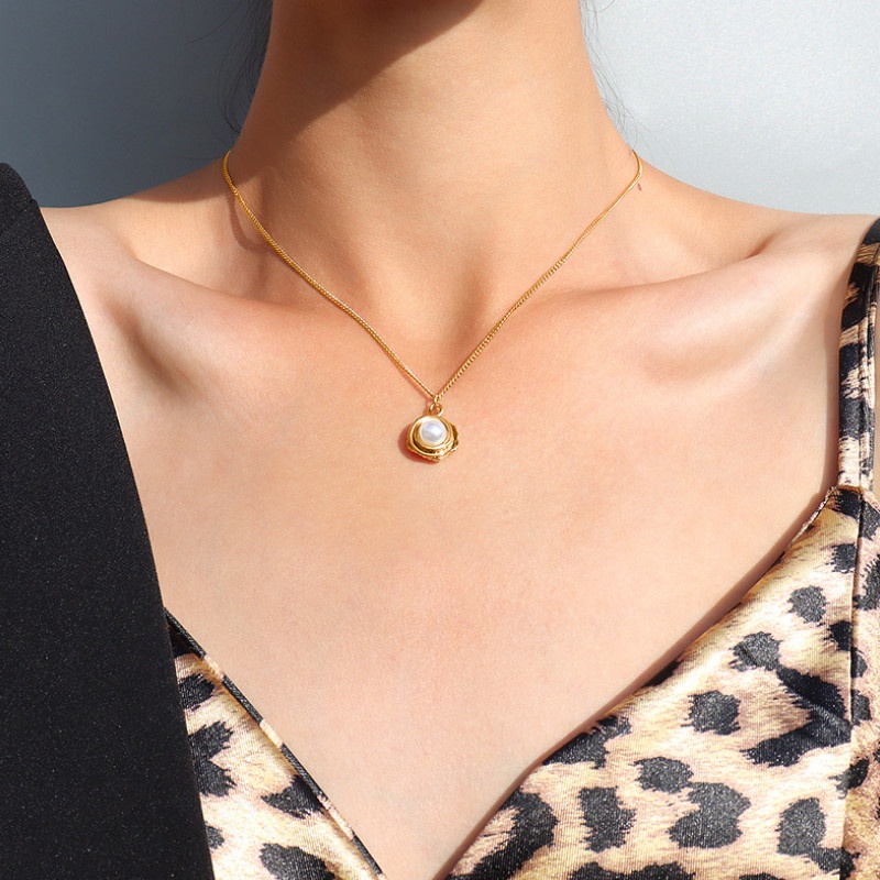 Dây Chuyền Hoa Ngọc Trai Nhân Tạo Titan Ko Han Rỉ TT 3807