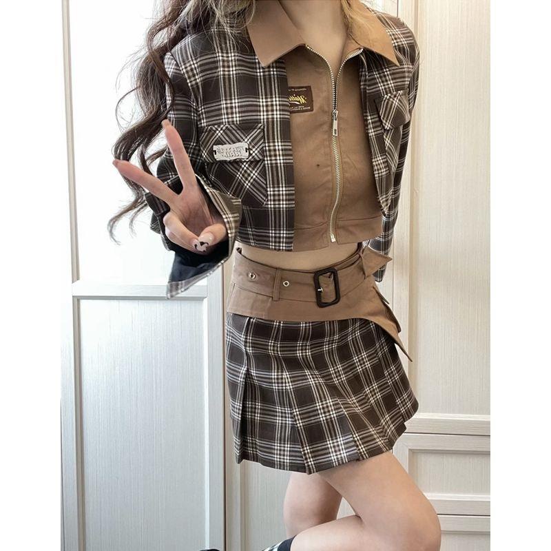 Bộ Đồ Ba Món Áo Khoác Ngắn Kẻ Sọc + Áo Vest Cổ POLO + Chân Váy Xếp Ly Lưng Cao Thời Trang Xuân Hè 2022 Phong Cách Mới Dành Cho Bạn Nữ