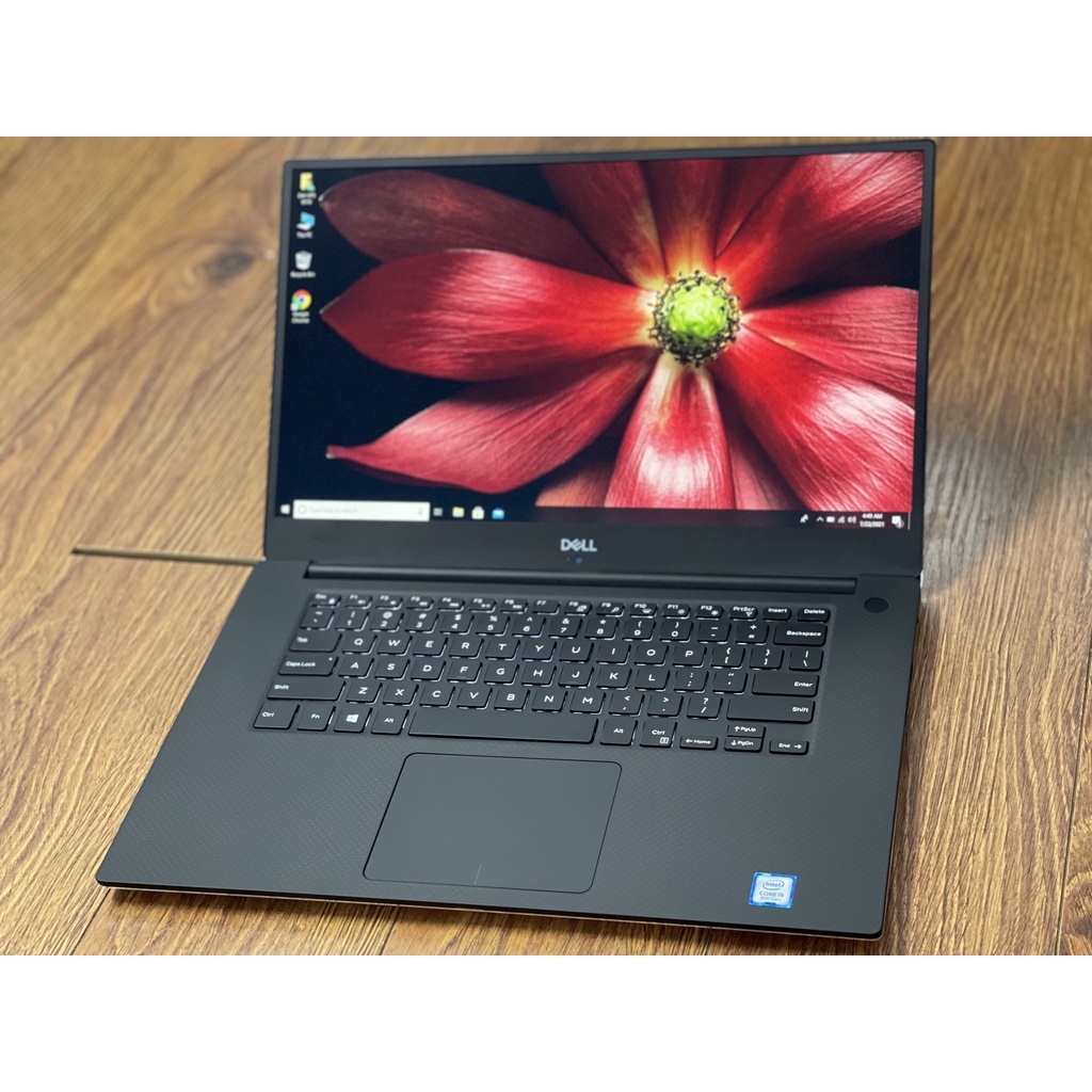 Dell XPS 9570 i5 8300H 8G SSD 256G 15.6FHD IPS 99% 1.8kg led KB Finger