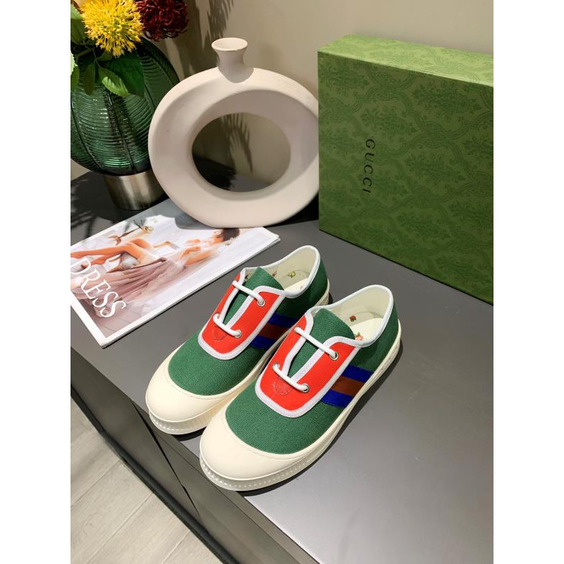 Giày sneakers nam da thật GUCCI GG GC thiết kế năng động và hiện đại với phần dây thiết kế độc đáo, sáng tạo