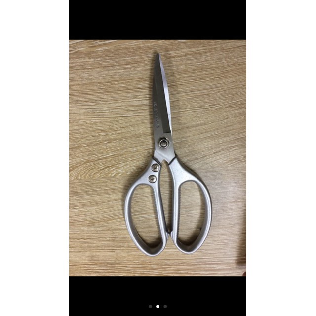 Kéo cắt gà - Kéo sk5