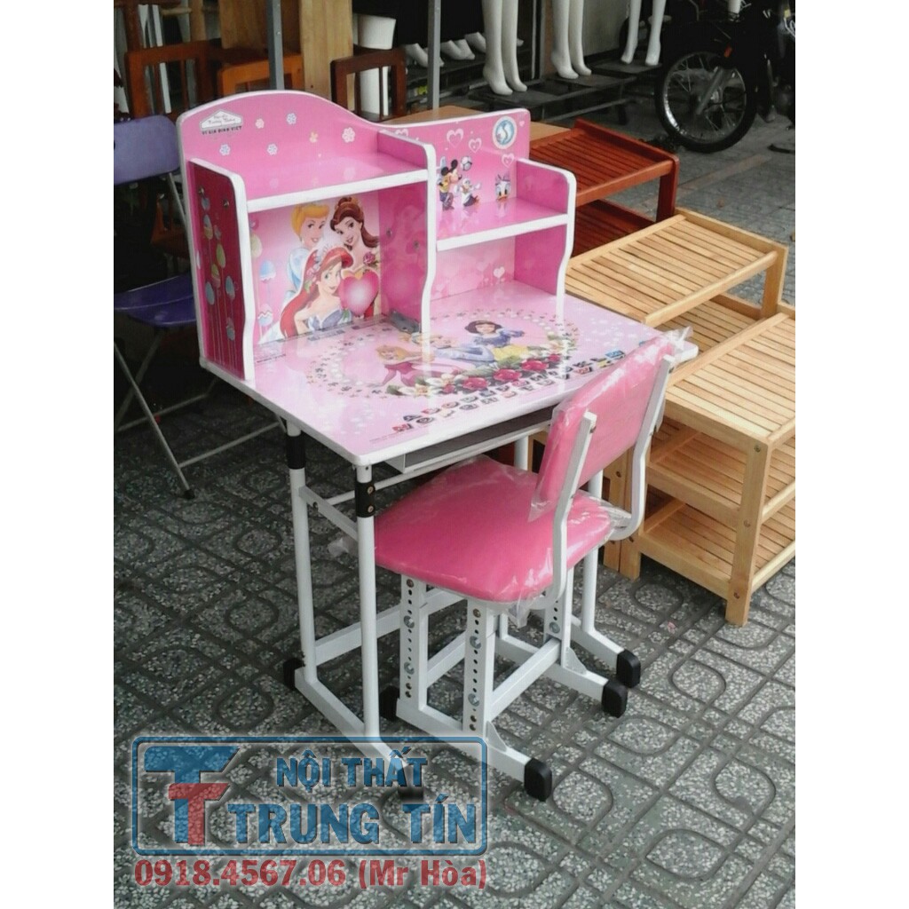 Bàn học cho bé, Công chúa Hồng