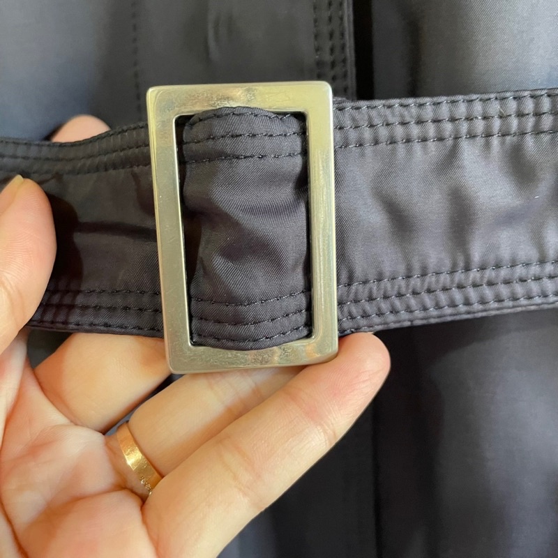 2hand_Áo khoác mangto nữ