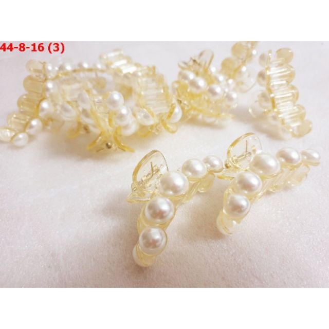 Kẹp tóc đính hạt trắng K44