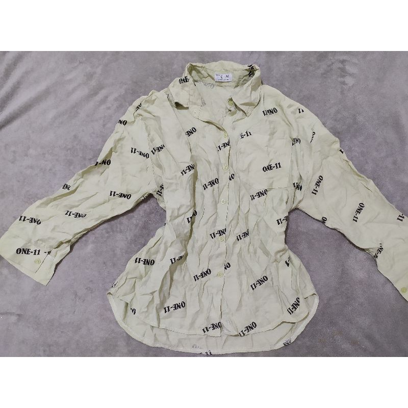 PASS đồ cá nhân / Thanh Lý áo sơ mi xanh bơ hoạ tiết size S M