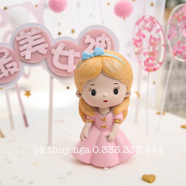 HOÀNG TỬ VÀ CÔNG CHÚA SỨ TRANG TRÍ BÁNH KEM