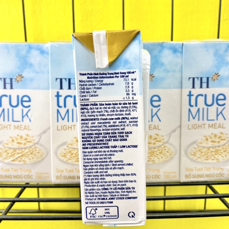 Sữa tươi tiệt trùng TH true MILK ngũ cốc Light Meal 180ml