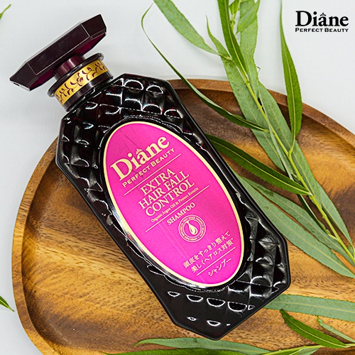 Dầu gội dành cho tóc yếu, rụng nhiều, nhiều gàu Moist Diane Extra Hair Fall Control 450ml