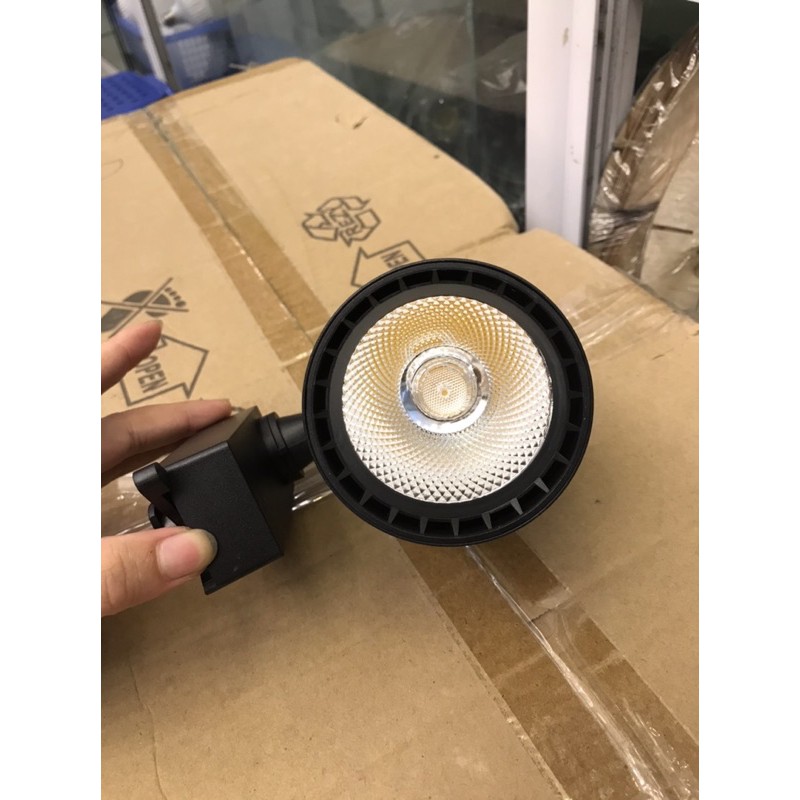 Đèn rọi 20w lắp quán cafe shop quần áo, đèn hắt tranh