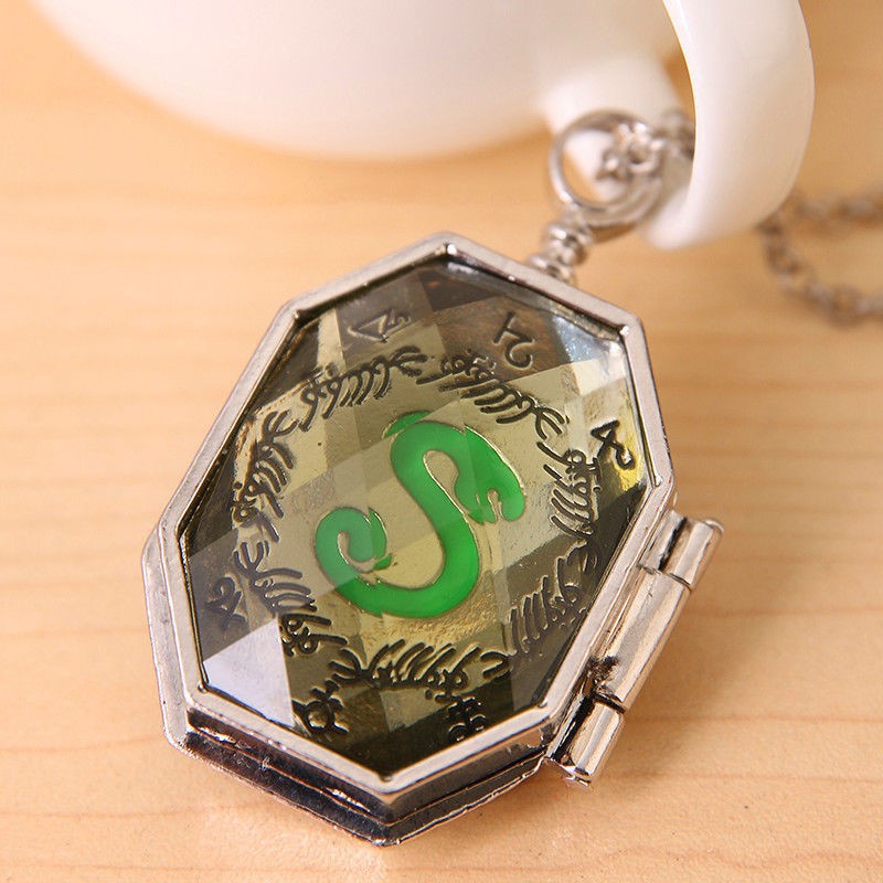 Dây chuyền locket hình hoàng tử lai trong Harry Potter