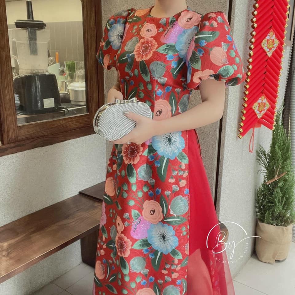 Set áo dài cách tân gấm hoa tay bồng duyên dáng