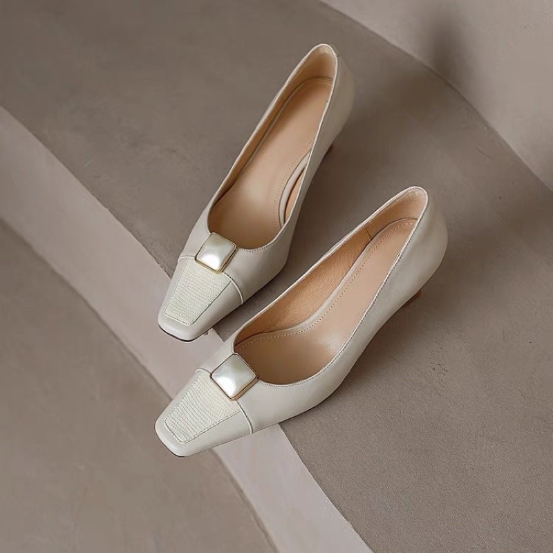 Giày công sở mũi trám