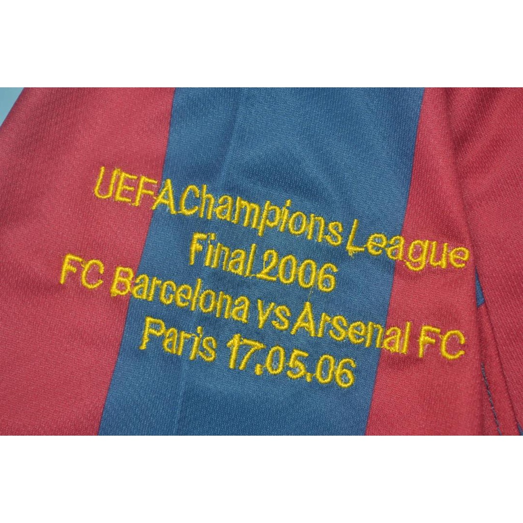 Áo Bóng Đá Đội Tuyển Barcelona Sân Nhà UCL 2006 Phong Cách Retro