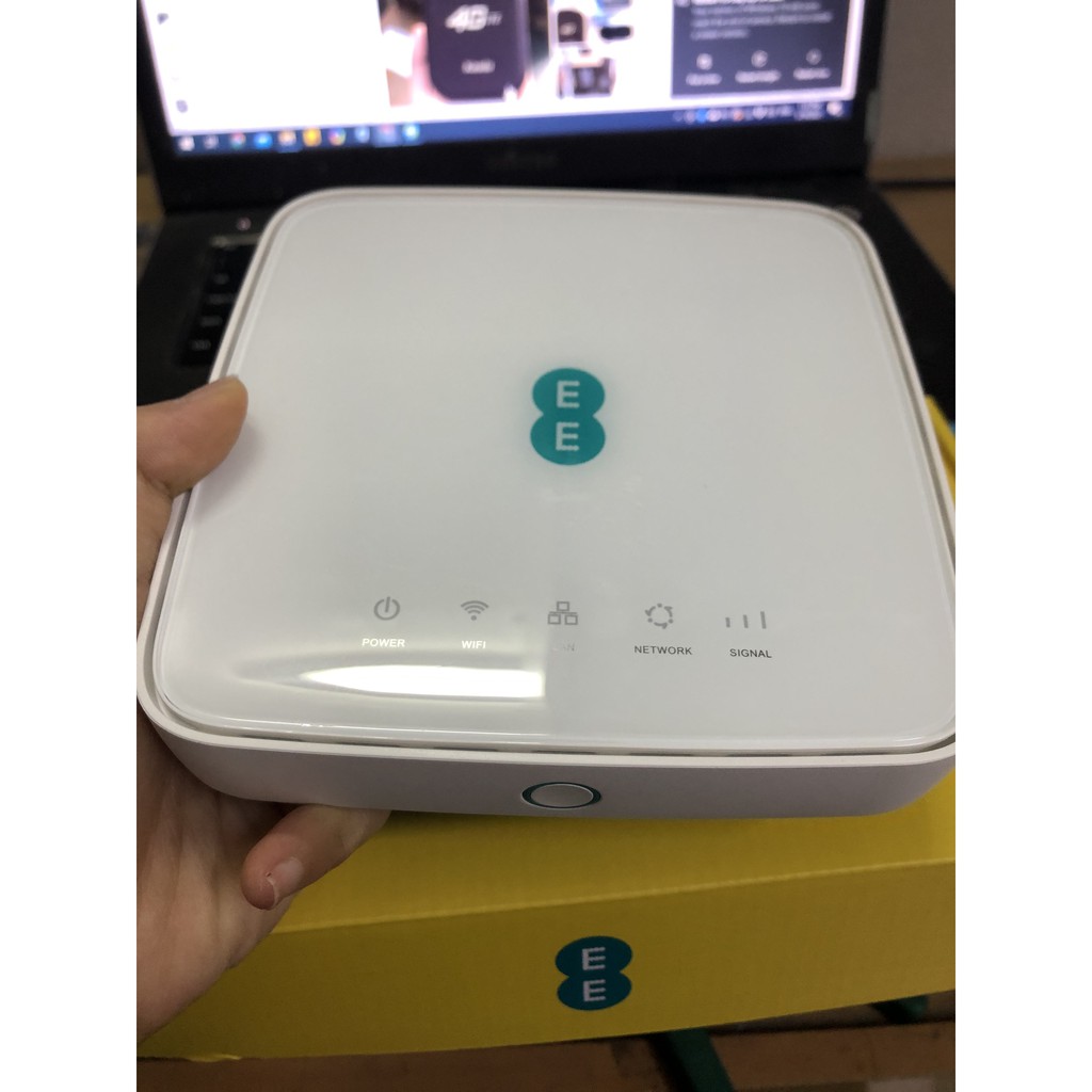 Bộ Phát Wifi 3G/4G Alcatel HH70 – Tốc độ 300Mbps – Kết nối 64 user cùng lúc – Hỗ trợ 2 băng tần