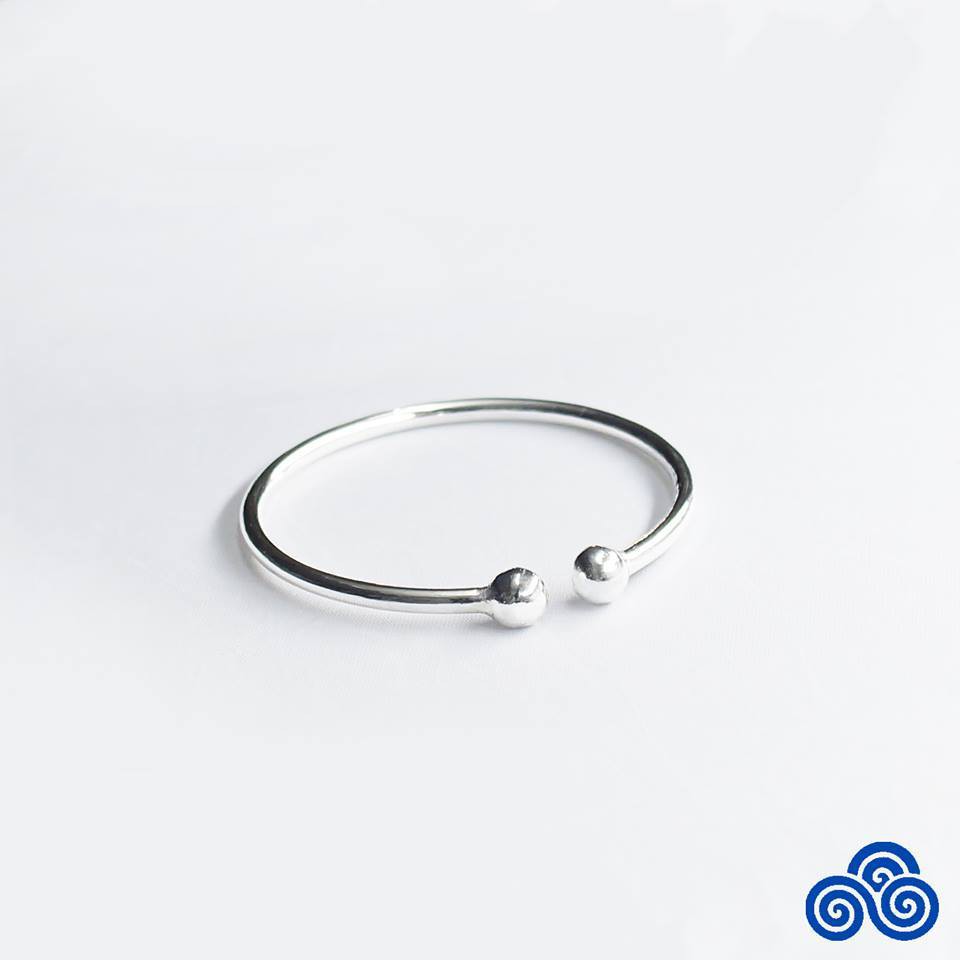 LẮC TAY NỮ TRƠN BẠC TA