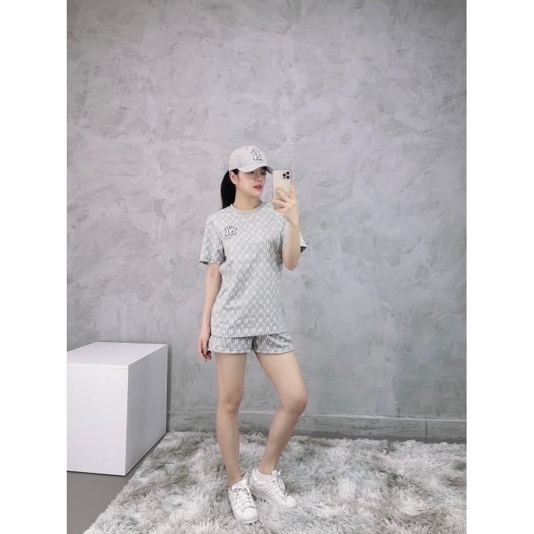 (HÀNG XUẤT XỊN) Nón / Mũ trắng N03 M//L//B N//Y MONOGRAM BASEBALL CAP GREY/WHITE Made in Viet//nam full-tem-tag One size