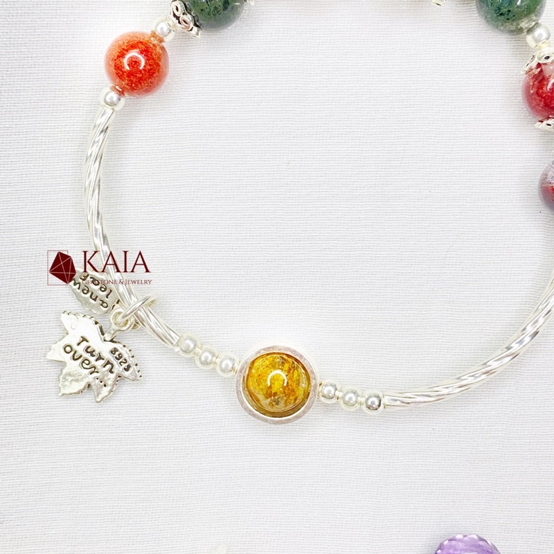 Vòng tay phong thuỷ Ưu Linh Đa Sắc mix charm leafs chiêu tài lộc may mắn bình an - KAIA V7