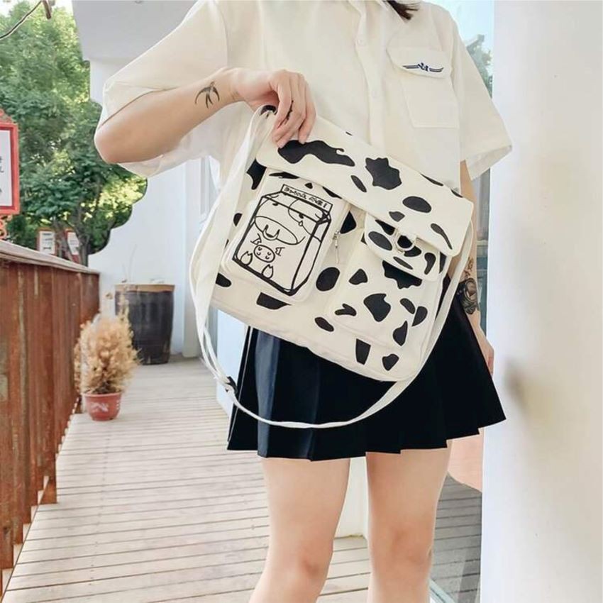 Túi vải đeo chéo canvas đựng đồ đi học đi chơi đi làm phong cách thời trang Hàn Quốc in hình bò sữa dễ thương