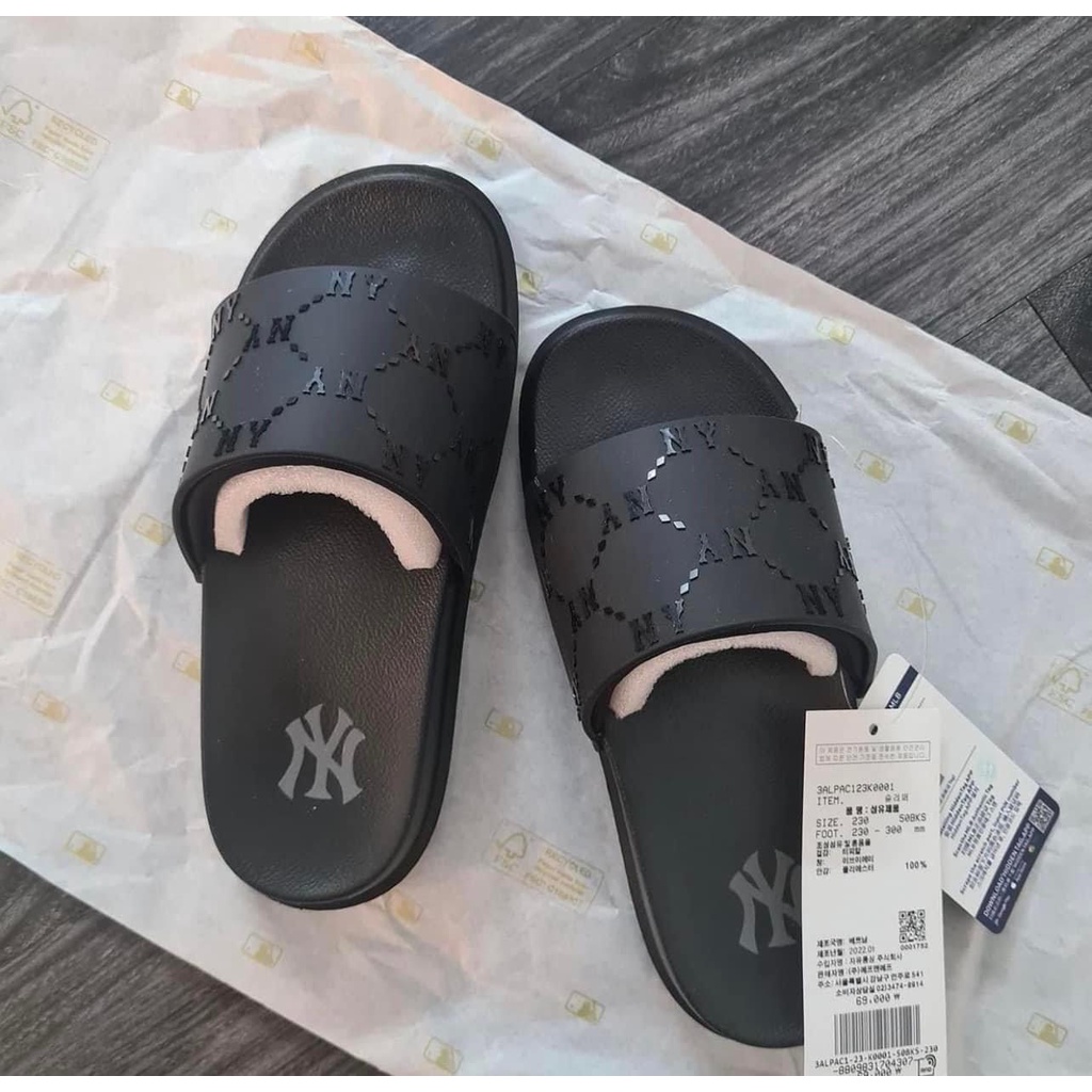 Dép MLB Chunky Mound Diamond Monogram New York Yankees