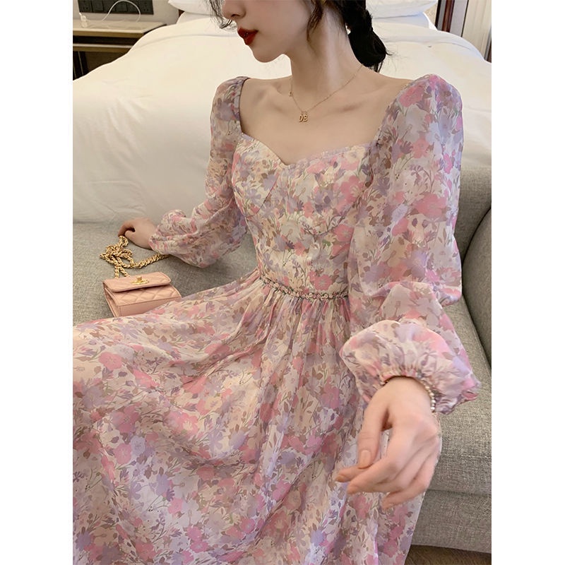 Đầm Dài Cổ Vuông Họa Tiết Hoa Phong Cách Retro