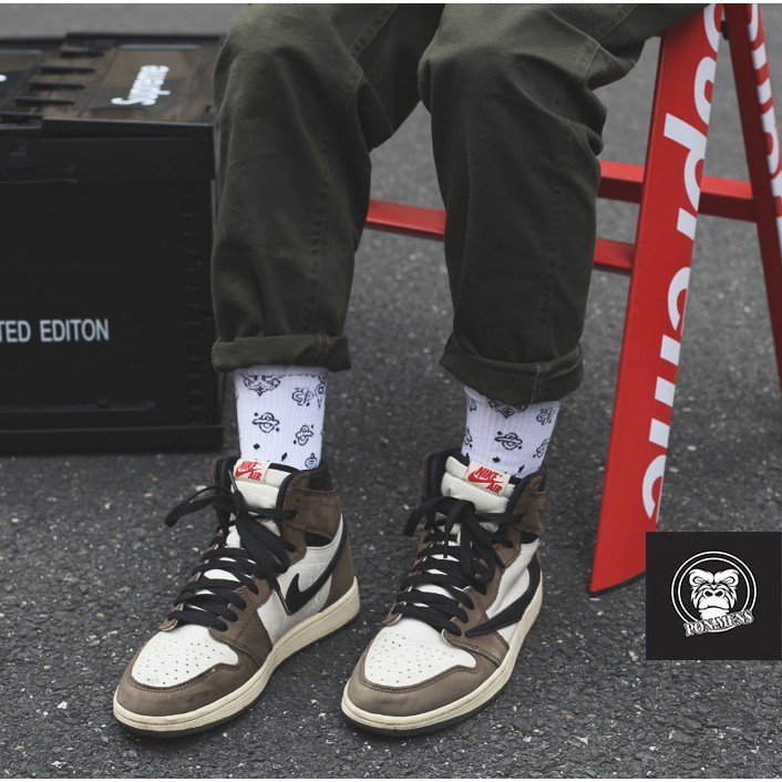 Tất/ vớ cao cổ cho nam nữ đen trắng unisex cao cấp hợp với quần baggy, jogger