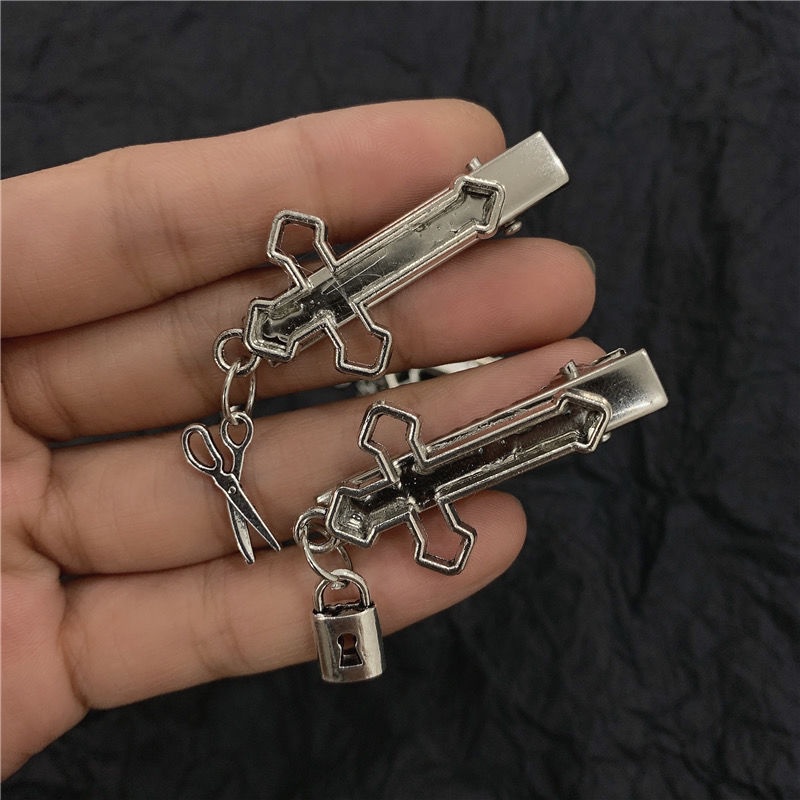 Kẹp Tóc Kim Loại Hình Thánh Giá Y2K