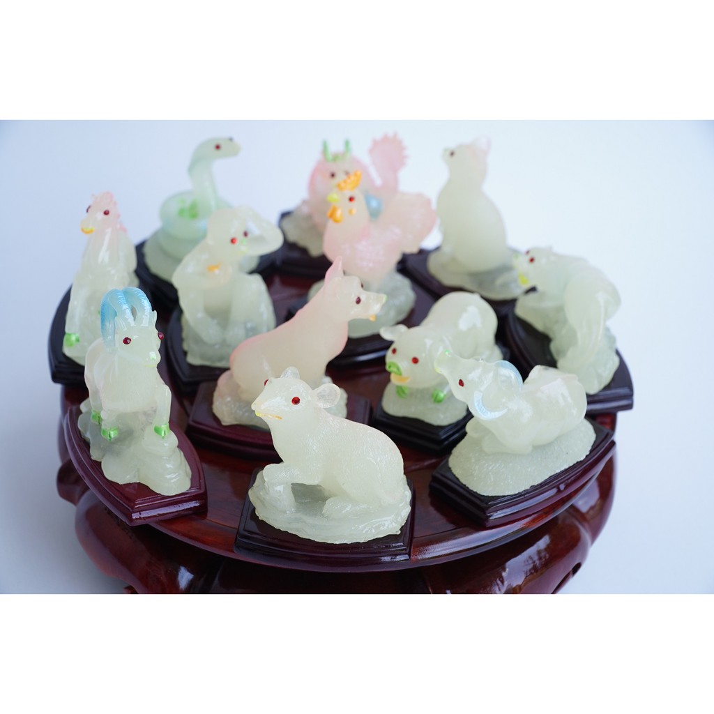 Tượng 12 con giáp dạ quang phát sáng trong đêm đẹp mê | BigBuy360 - bigbuy360.vn