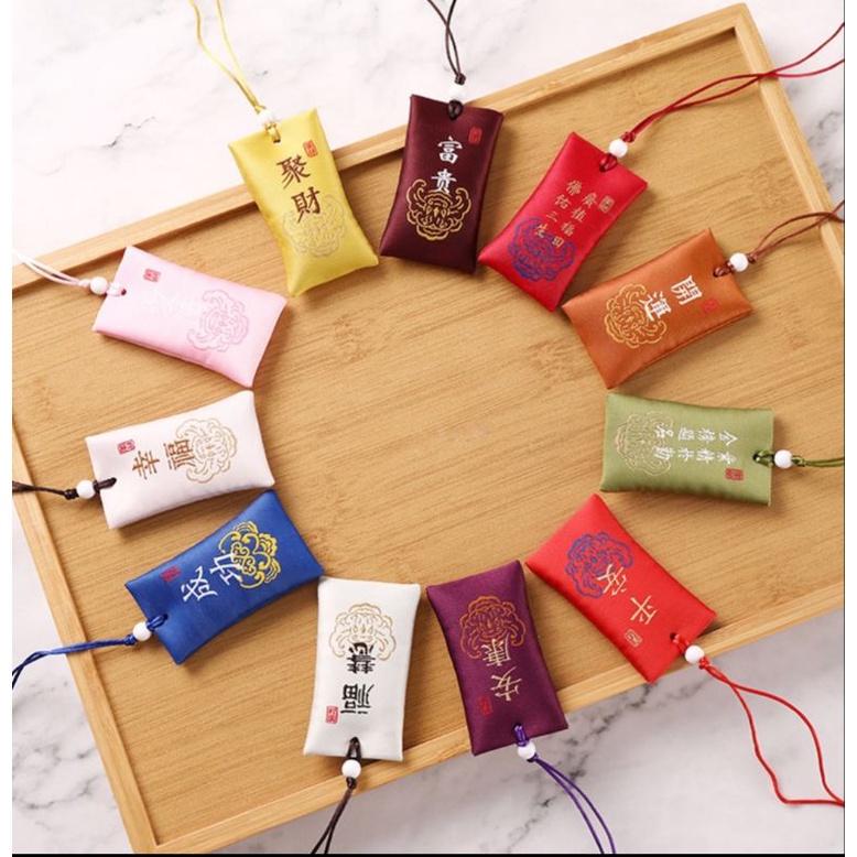 túi phước lành omamori  may mắn tài lộc