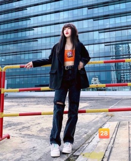 Quần jeans nữ đen rách gối