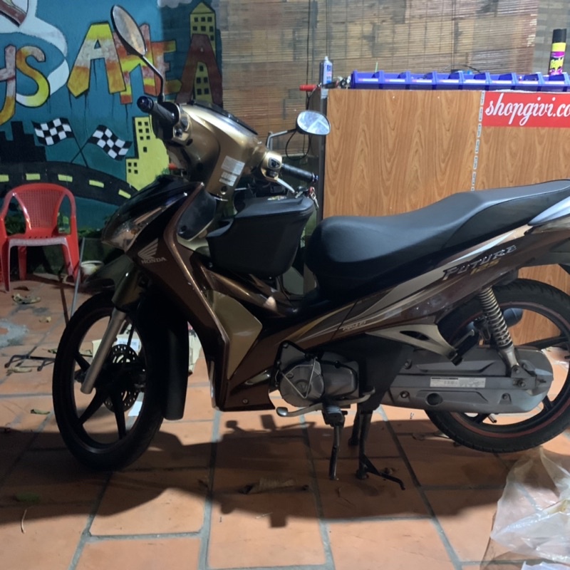 Future 125 Fi lên thùng giữa G12N kèm pat gắn