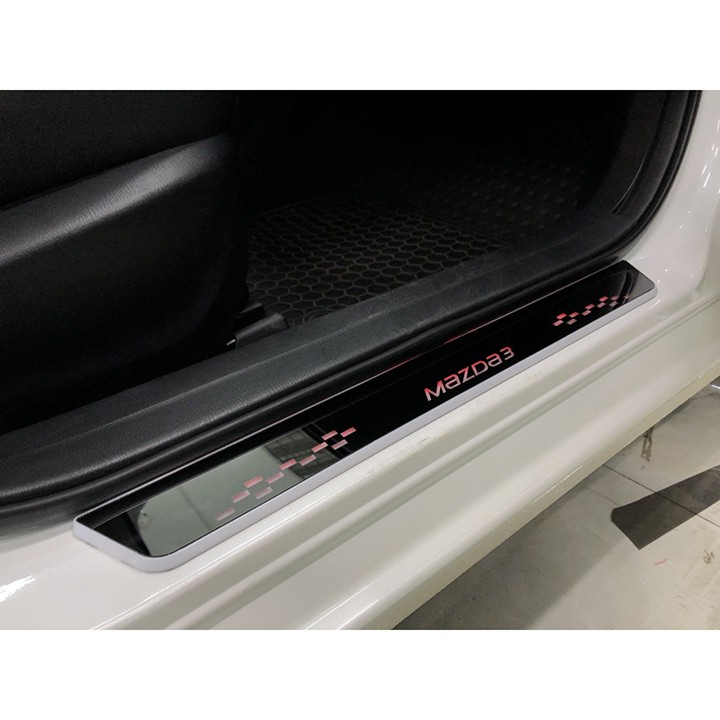 Nẹp Bước Chân Có Đèn Led Chạy Đổi Màu Cao Cấp Dành Cho Xe Mazda 3