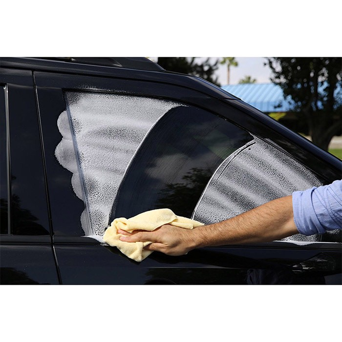 Tẩy ố kính ô tô 3M- Khôi phục độ sạch-sáng-bóng cho bề mặt kính xế yêu.