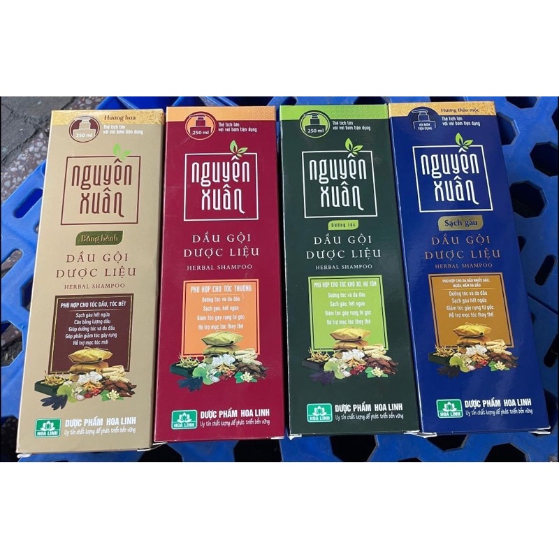 DẦU GỘI THẢO DƯỢC _NGUYÊN XUÂN ( CHAI 250ml - CÓ VÒI )