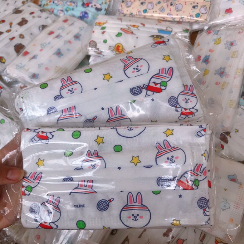 5 Chiếc Khẩu Trang Cao Cấp 4 lớp, chất liệu miễn chê , thử ngay để biết | BigBuy360 - bigbuy360.vn