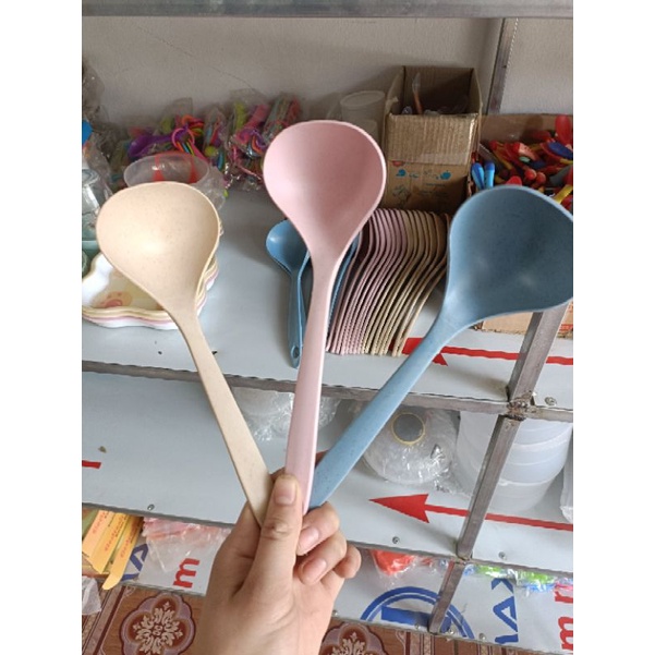 Muôi múc bằng lúa mạch an toàn dùng cho bé và gia đình