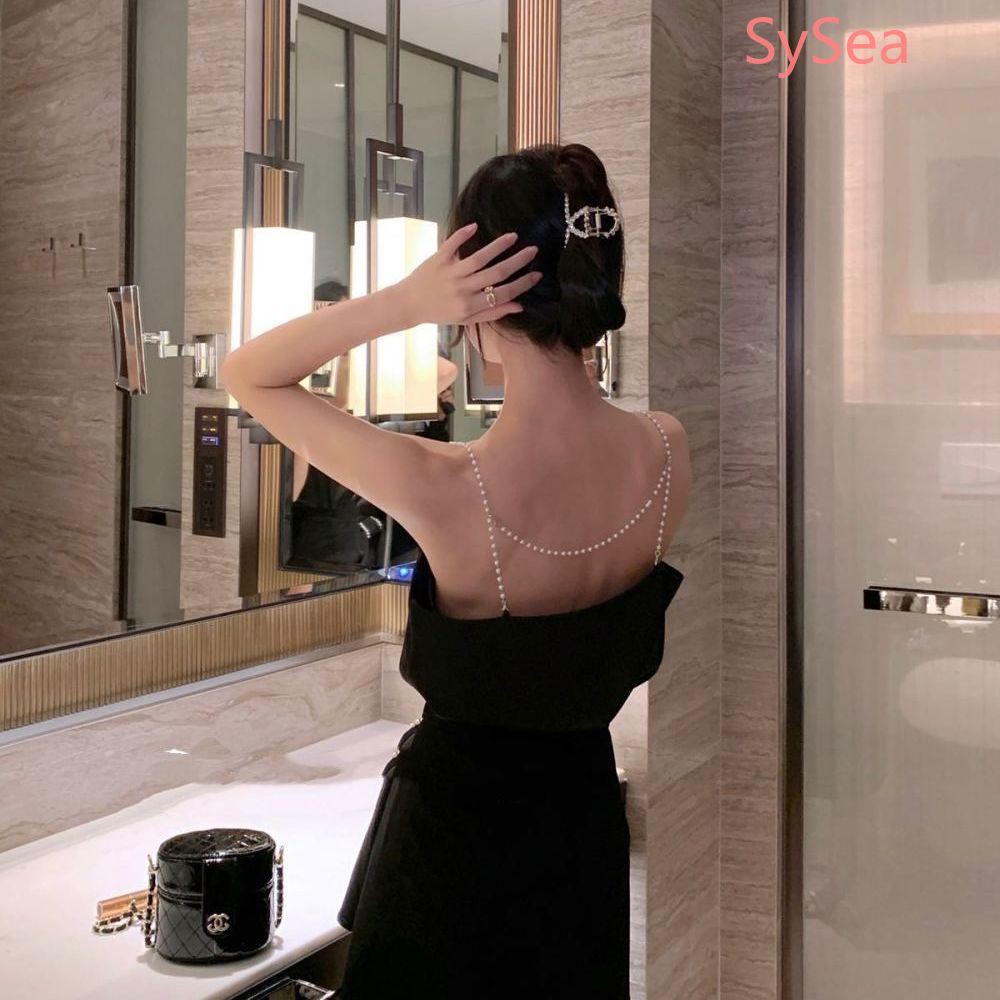 Áo Tank Top Chất Satin Đính Ngọc Trai Thiết Kế Quyến Rũ | BigBuy360 - bigbuy360.vn