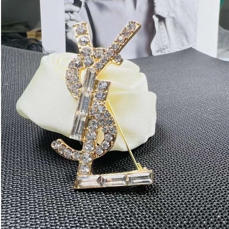 Ghim Cài Áo Hình Kim Cương Pha Lê Sang Trọng Cá Tính Chống Sáng Chói