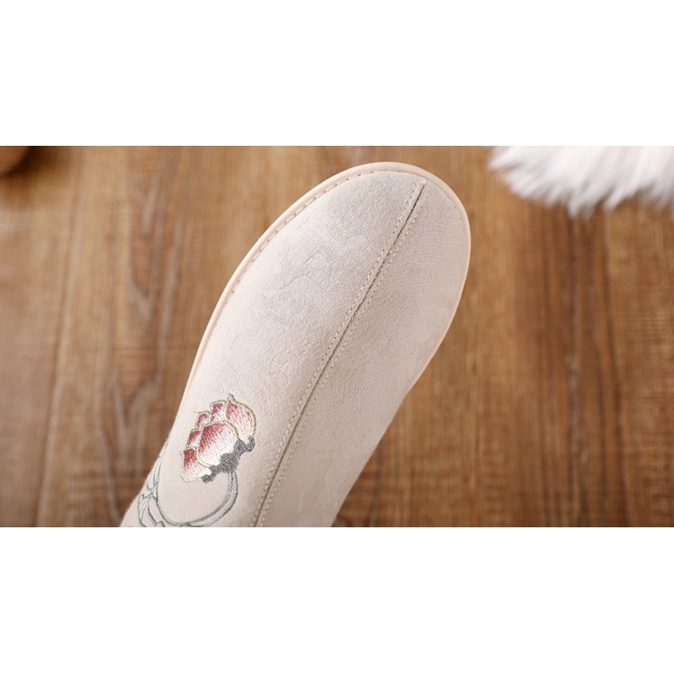 TAM10 Boot vải thêu hoa sen