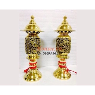 Đôi đèn thờ đồng